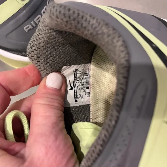 Nike Men's  AirMax FitSole size 12 Yellow/ Green and Gray Athletic Shoes - Picture 3 of 10